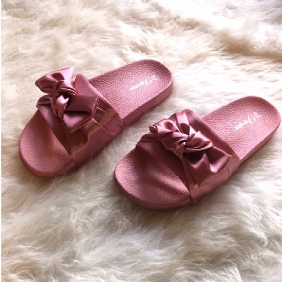 Allie ✨ Pink Satin Bow Slides - Picture 3 of 4